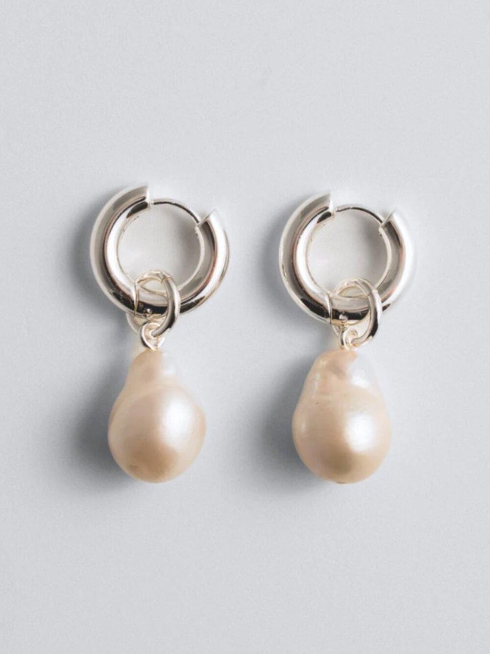 mademoiselle jules pearl earrings in silver